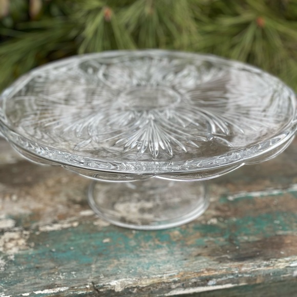 Royal Limited Crystal Cake platter vintage style - Picture 8 of 13